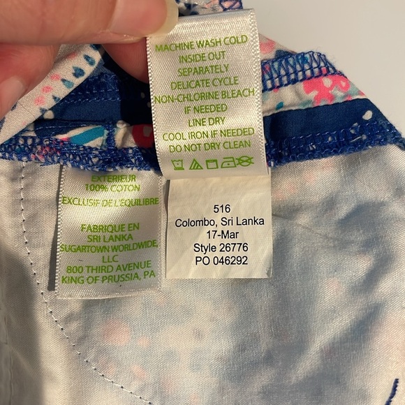 Lilly Pulitzer Mini Callahan Shorts for Girls Size 4 in Indigo Starfish Glow - Picture 7 of 8